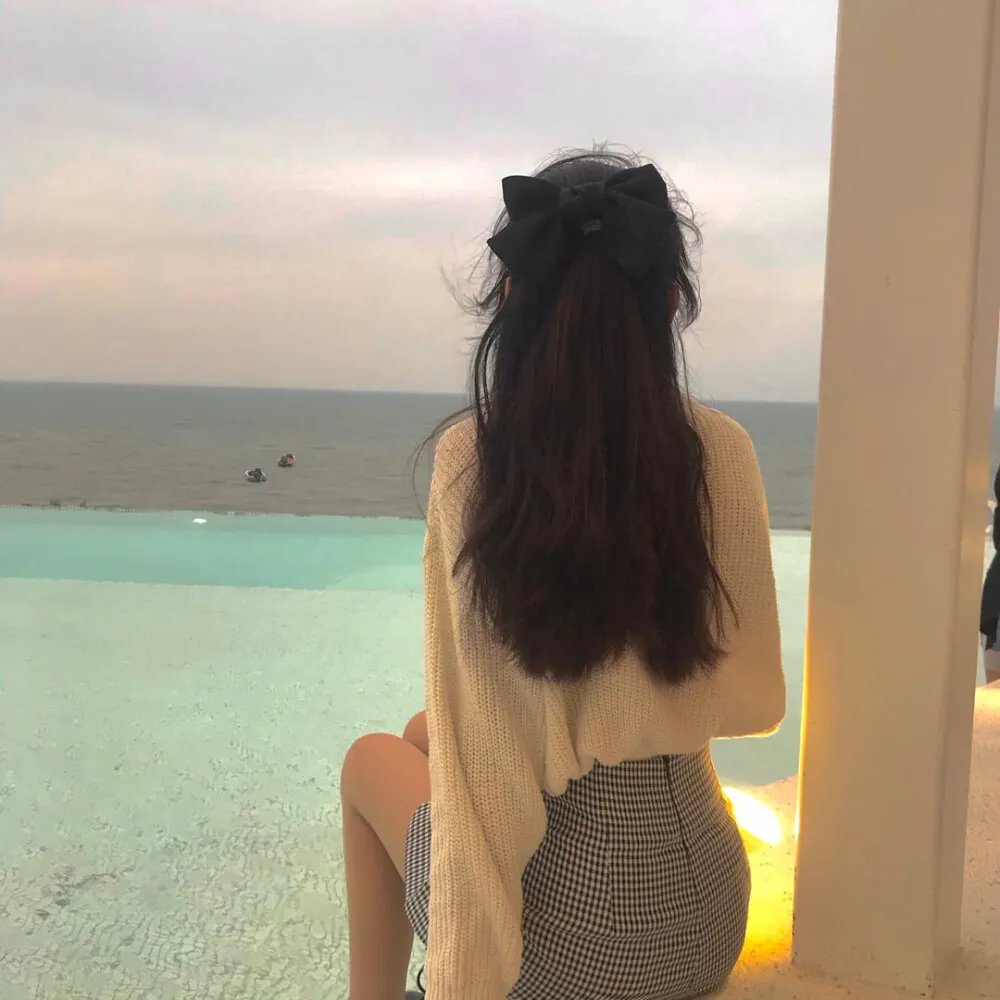 雨中的女人